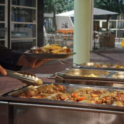 Uitstekende catering voor lunch of warm buffet diner. Uitstekende catering voor lunch of warm buffet diner bij de webinar studio leeuwarden