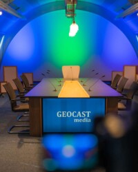 Webinar Studio Leeuwarden met talkshow opstelling