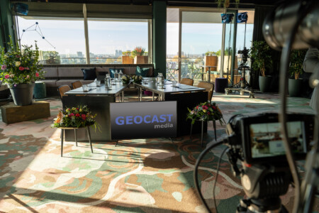 Een mobiele talkshow setting op locatie talkshow-op-locatie